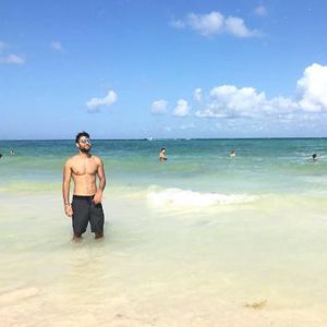 Meet your Posher, Guy